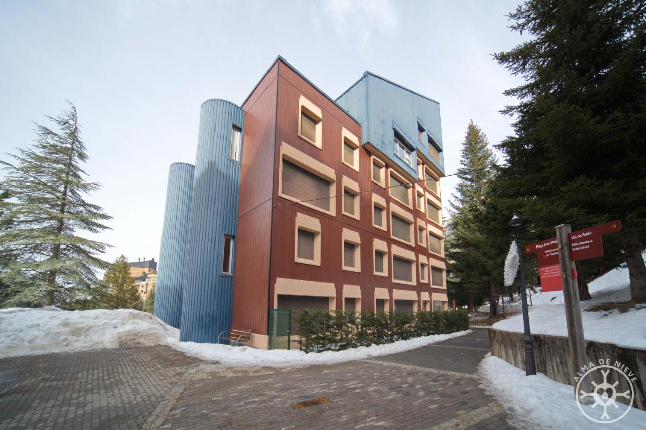 Salana De Alma De Nieve Apartamento Baqueira Beret Exterior foto