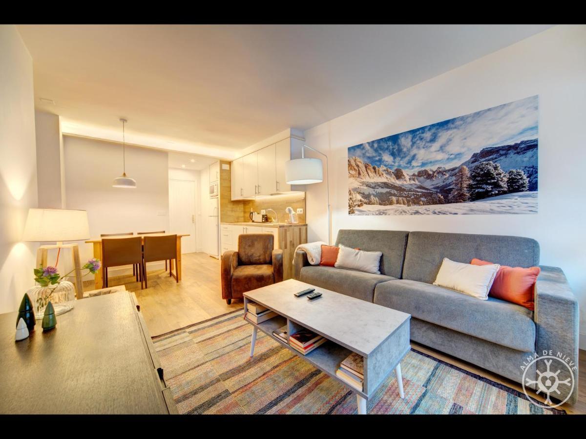 Salana De Alma De Nieve Apartamento Baqueira Beret Exterior foto